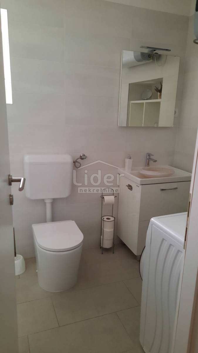 Hiša Krnjevo, 200m2