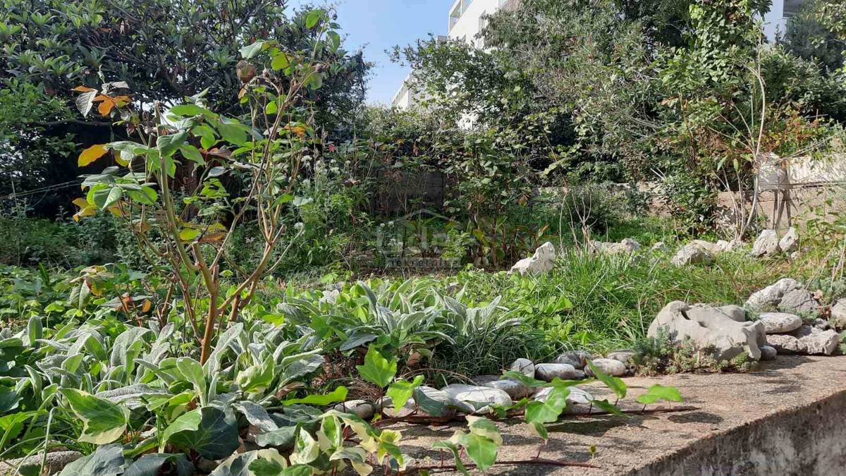 Hiša Krnjevo, 200m2