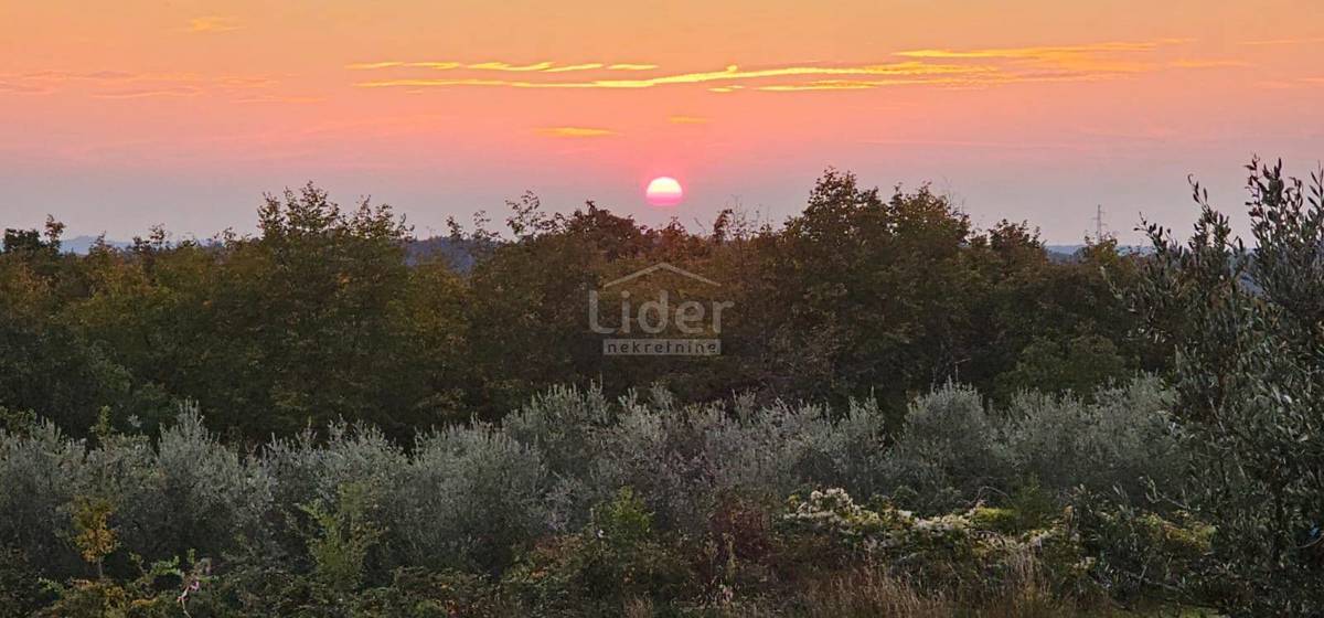 Hiša Oprtalj, 160m2