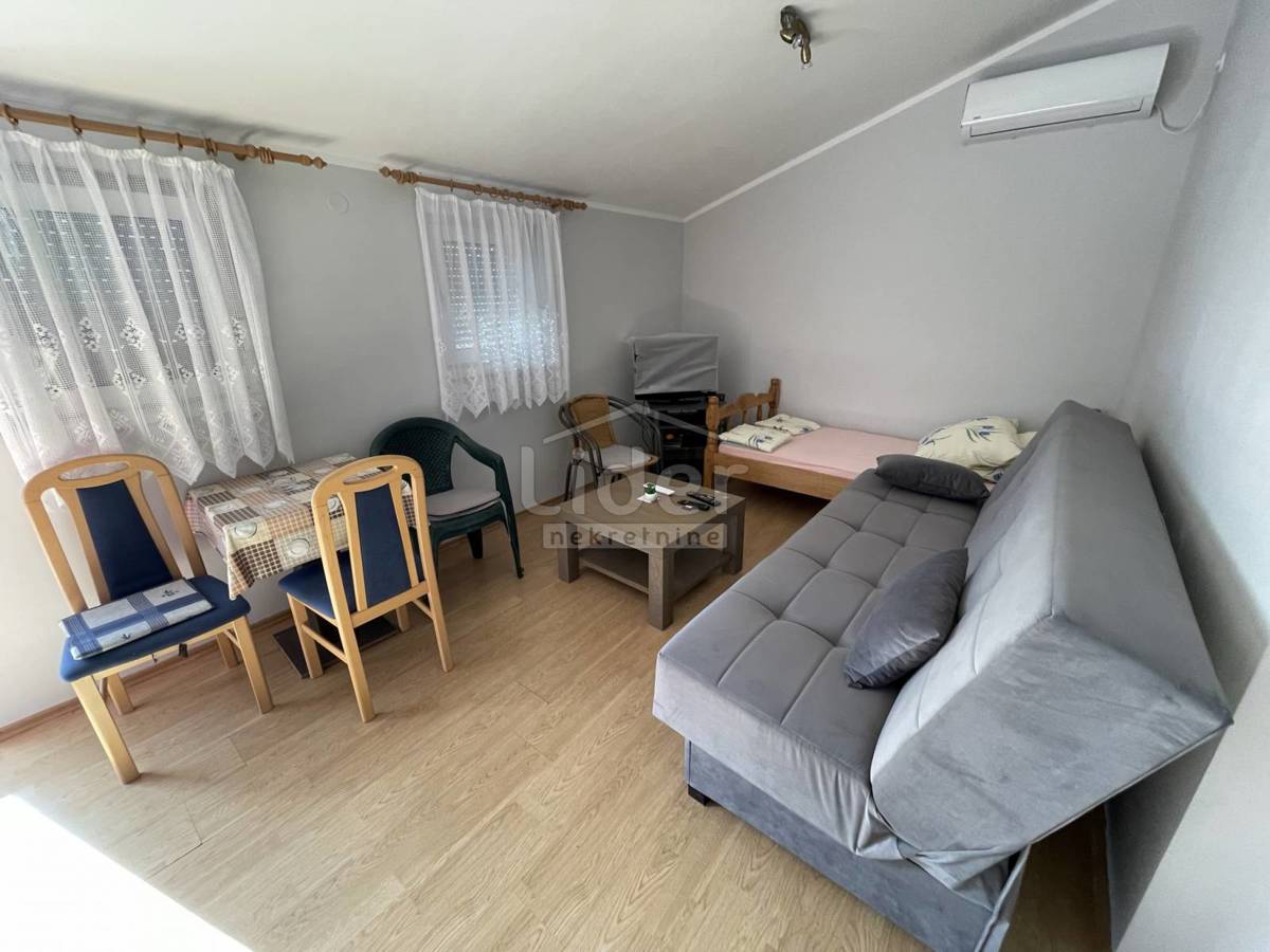 Hiša Gornji Karin, 170m2