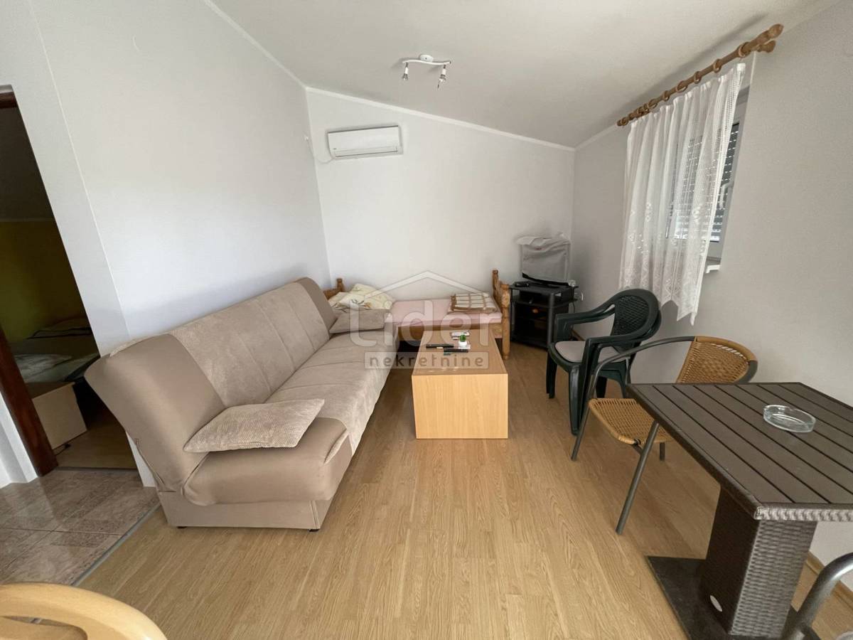 Hiša Gornji Karin, 170m2