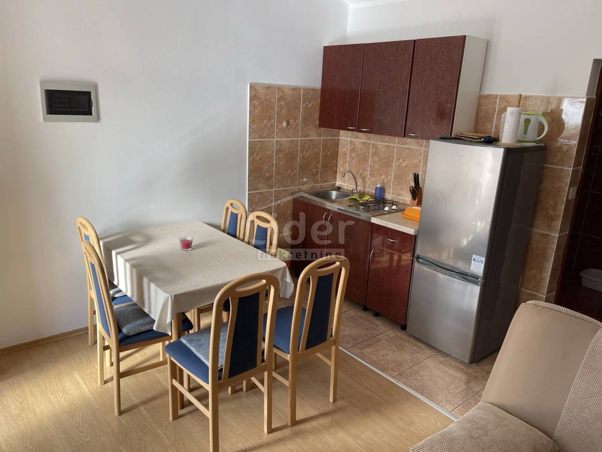 Hiša Gornji Karin, 170m2