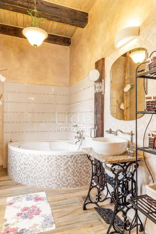 Hiša Tribalj, 300m2