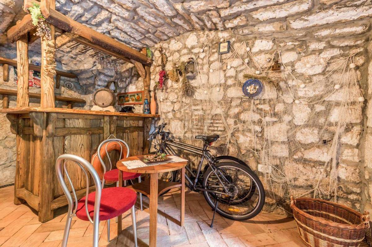 Hiša Tribalj, 300m2