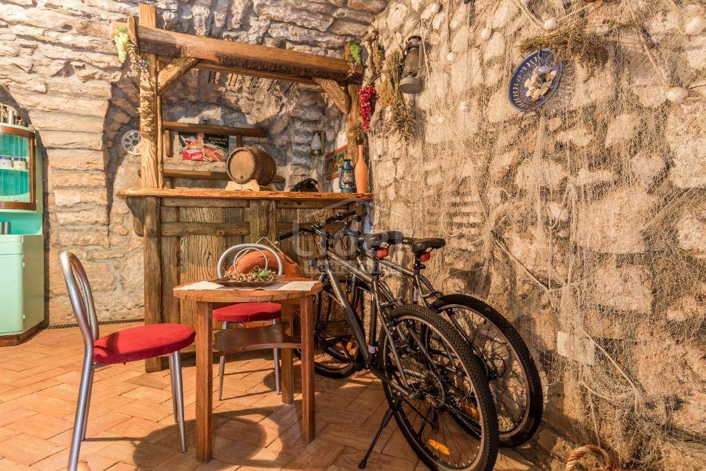 Hiša Tribalj, 300m2