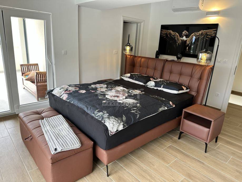 Hiša Poljane, 328m2