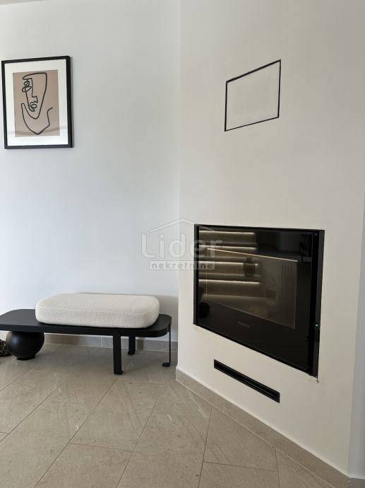 Hiša Poljane, 328m2