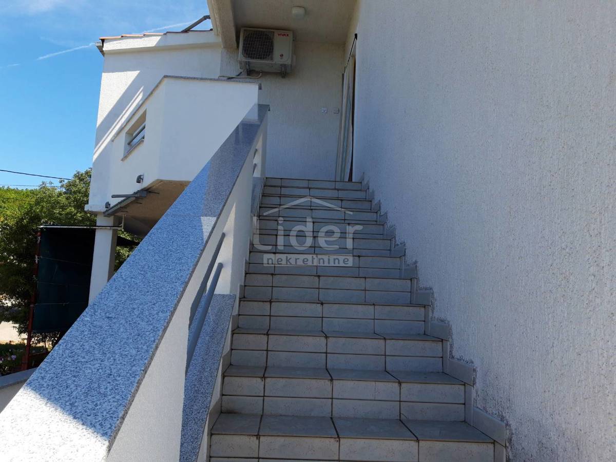 Hiša Jadranovo, 364m2