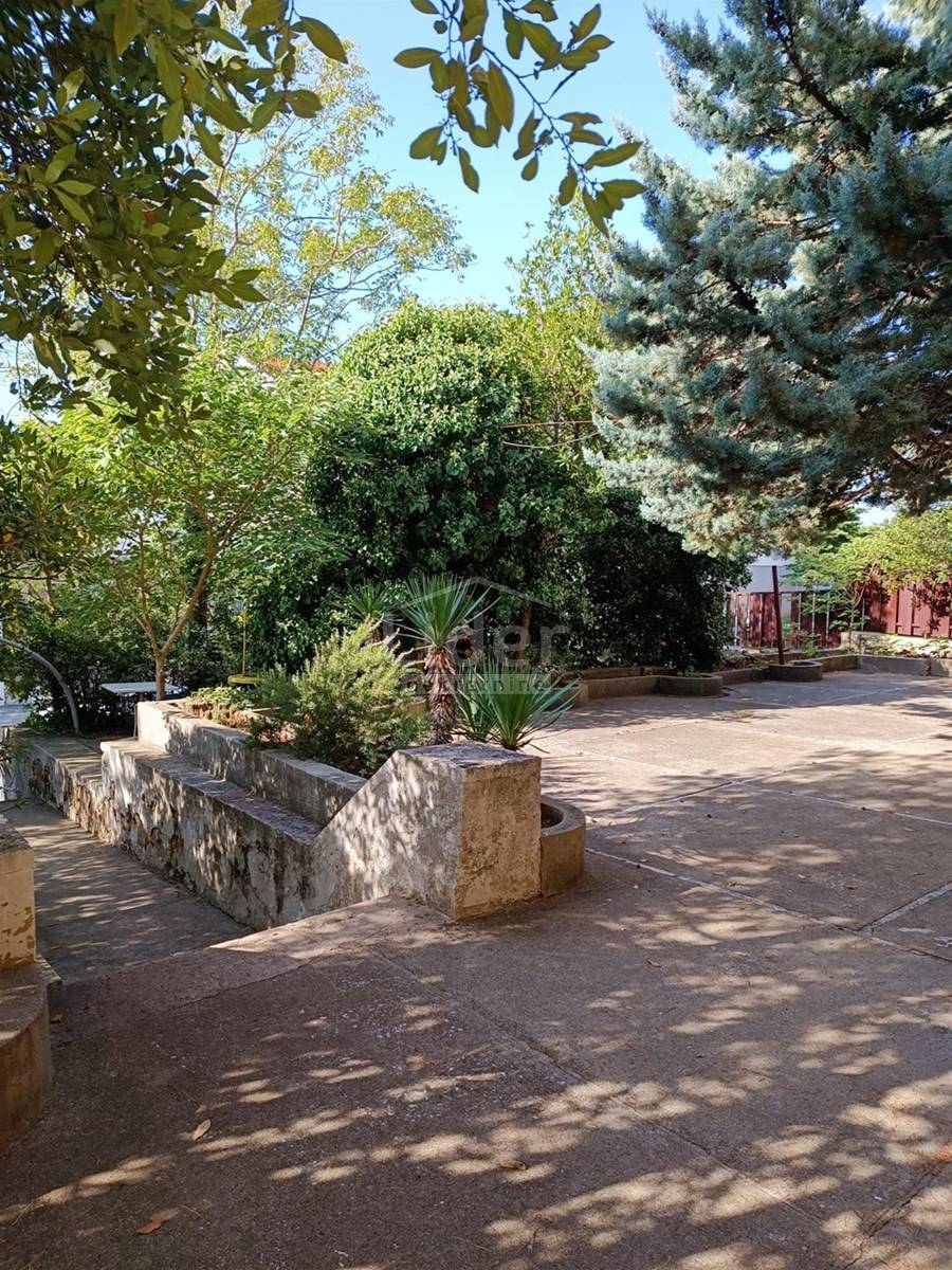 Hiša Novi Vinodolski, 450m2