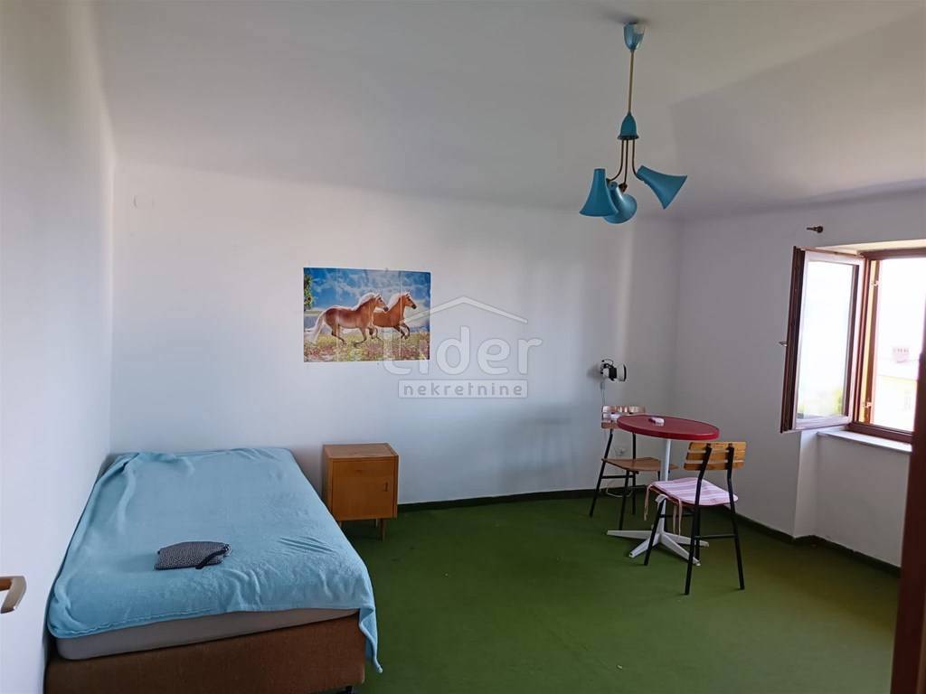 Hiša Novi Vinodolski, 450m2