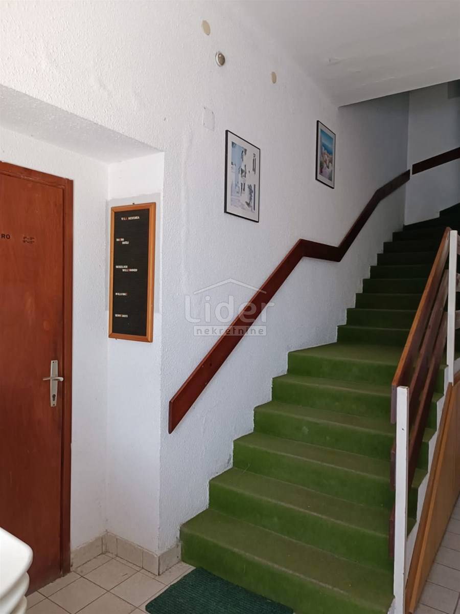 Hiša Novi Vinodolski, 450m2