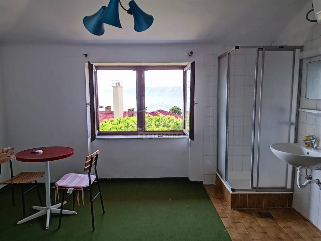 Hiša Novi Vinodolski, 450m2