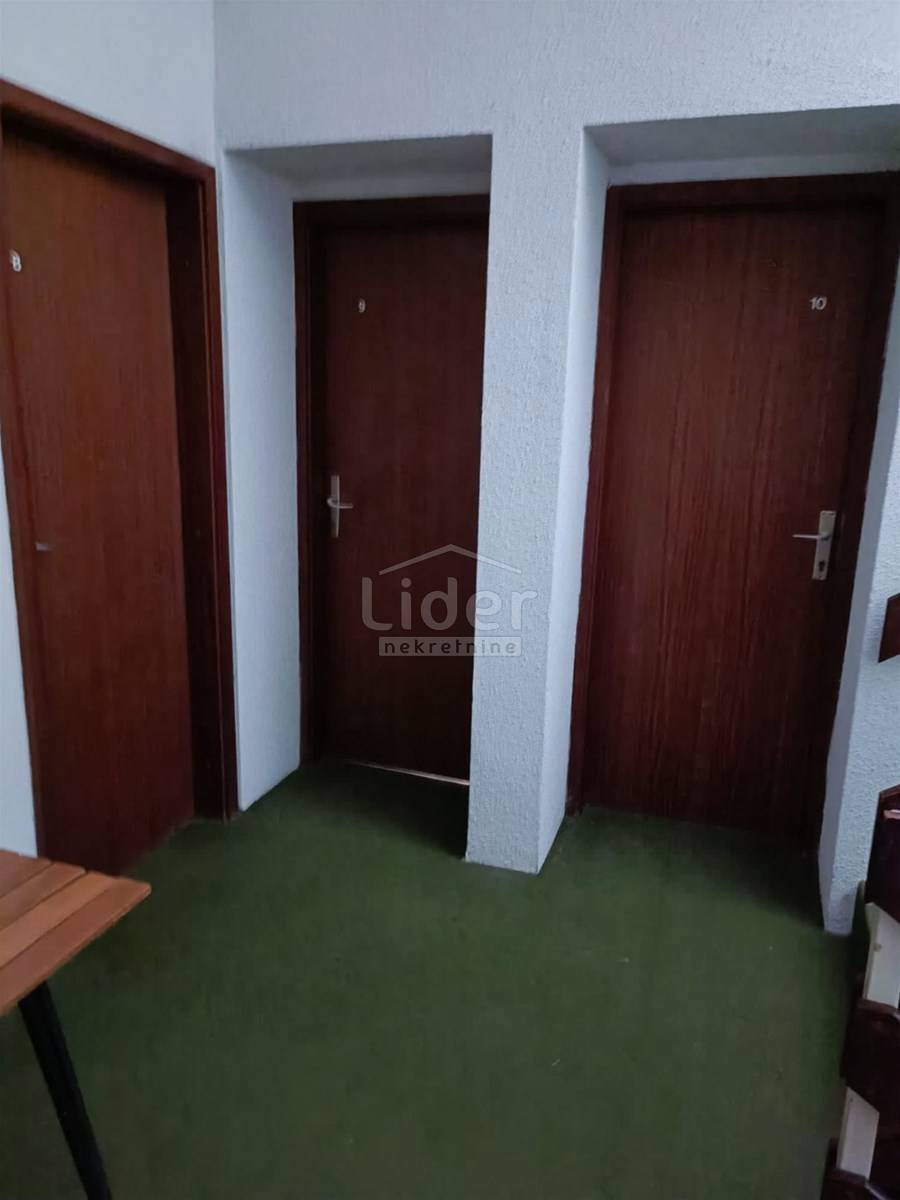 Hiša Novi Vinodolski, 450m2