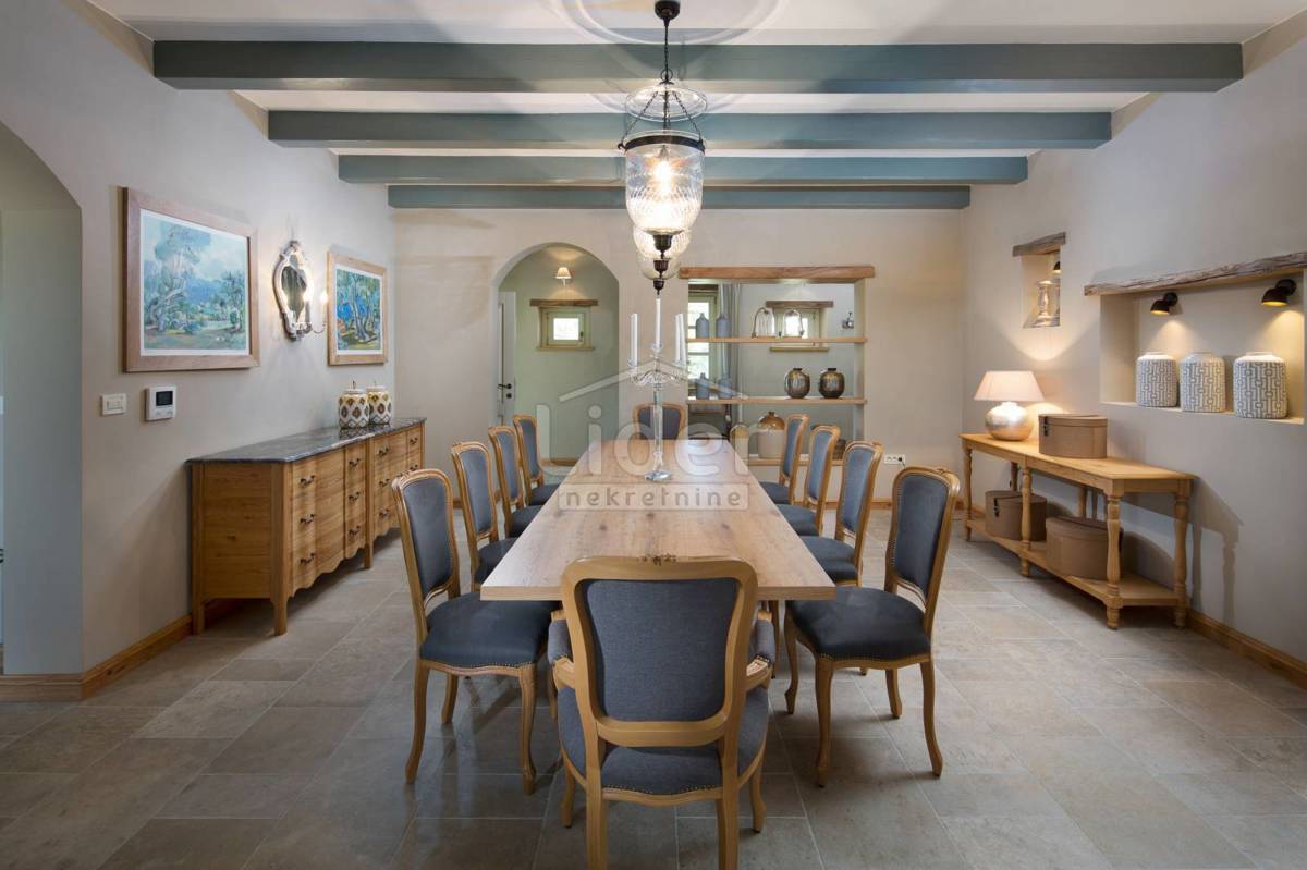 Hiša Kanfanar, 372m2