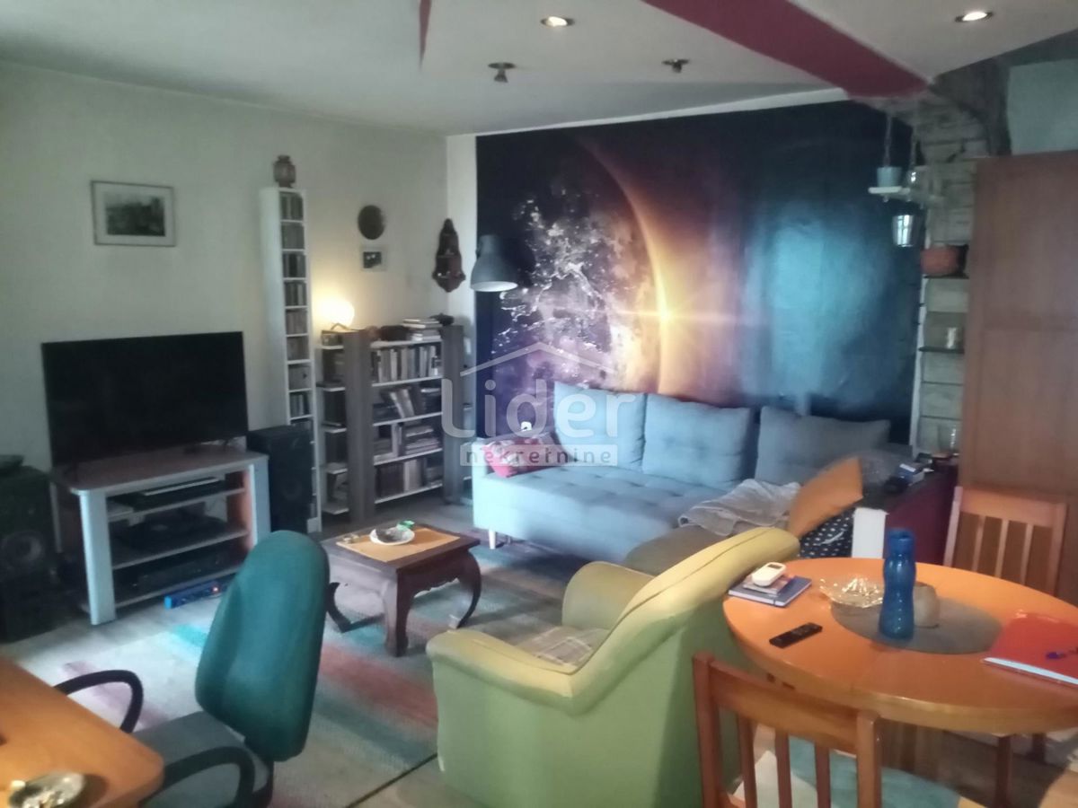 Hiša Podmurvice, 78m2