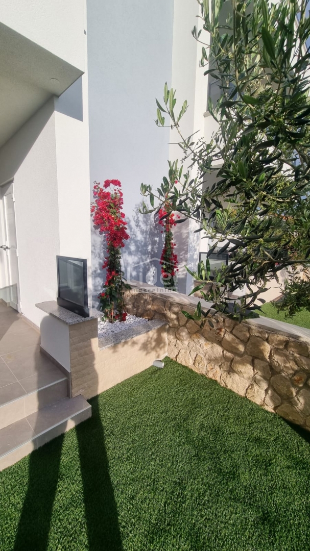 Apartma Novalja, 64m2