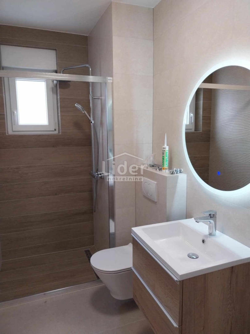 Apartma Novalja, 64m2