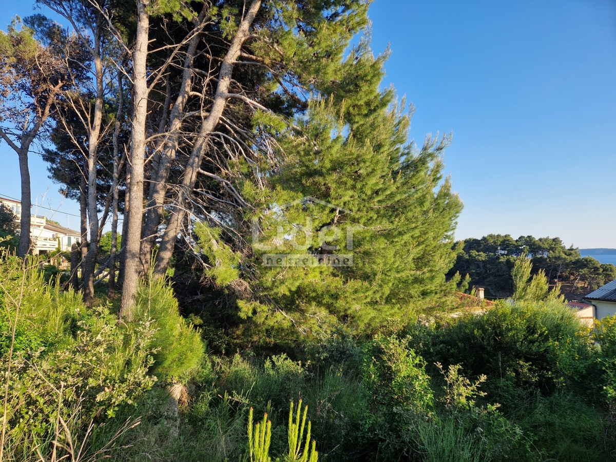 Zemljišče Banjol, 1261m2