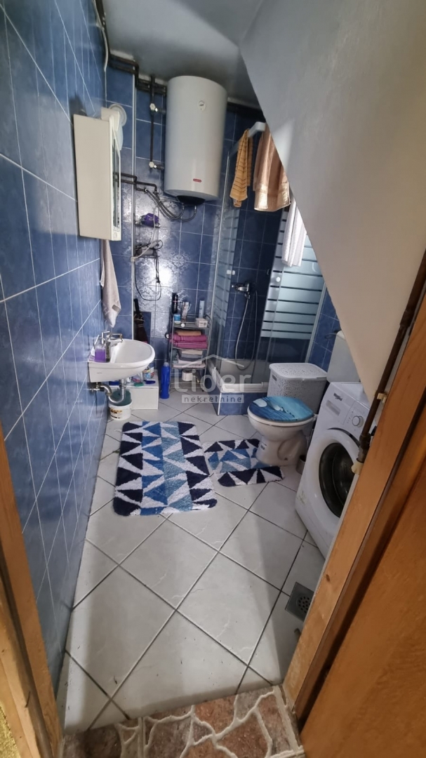 Hiša Delnice, 100m2