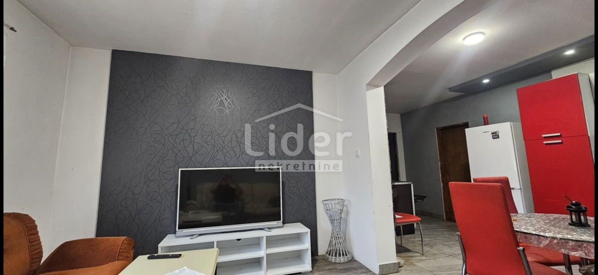 Hiša Moravice, 200m2