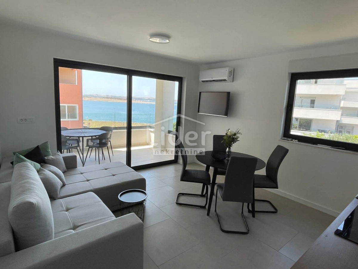 Apartma Povljana, 52m2