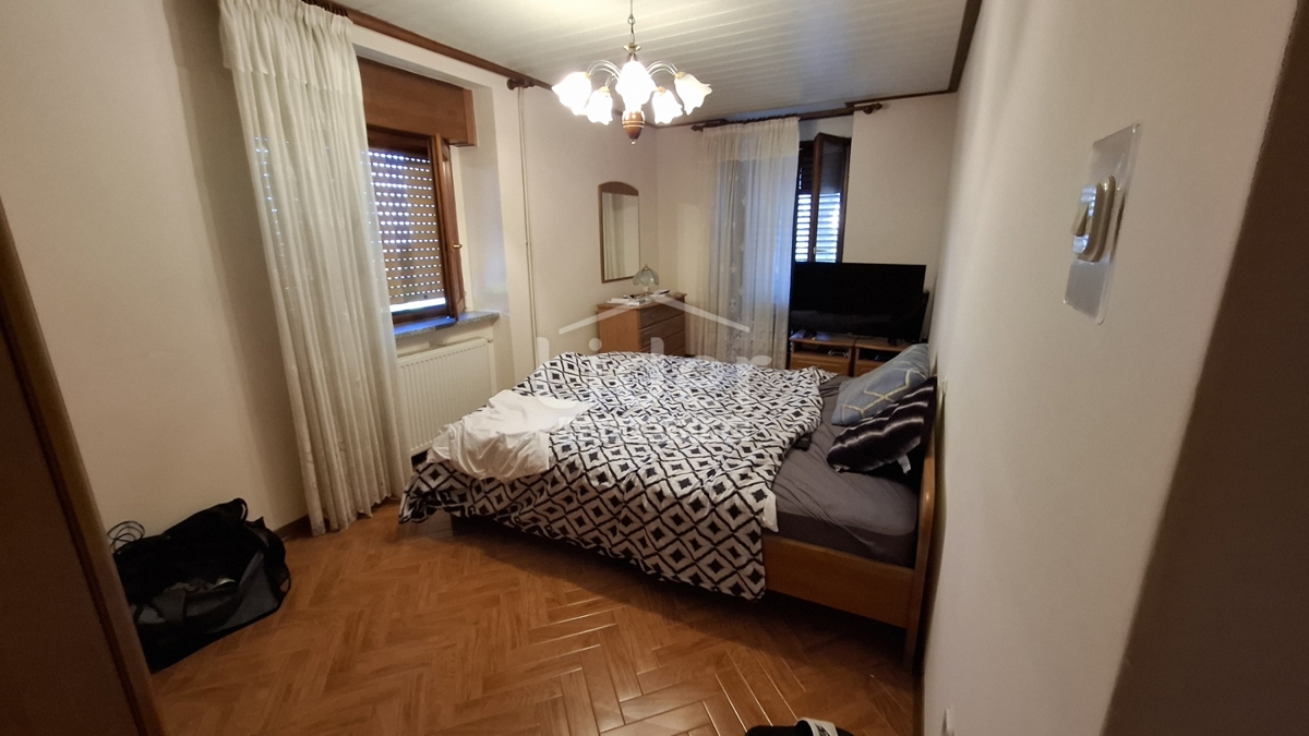 Hiša Rukavac, 300m2