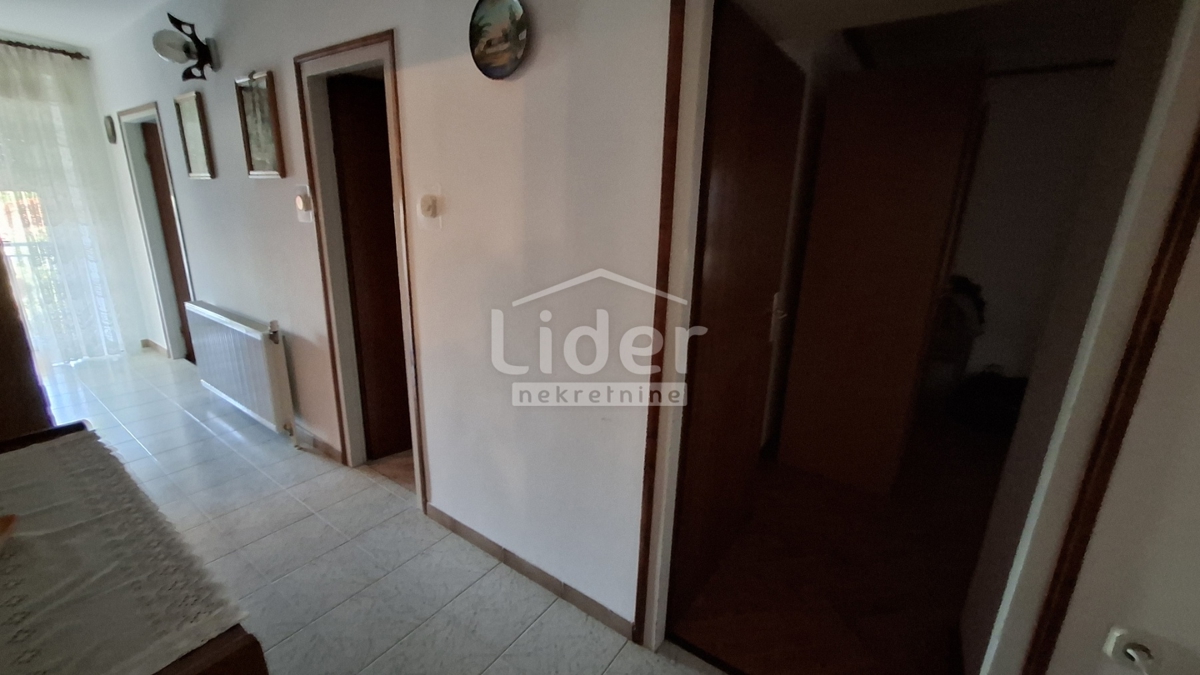 Hiša Rukavac, 300m2