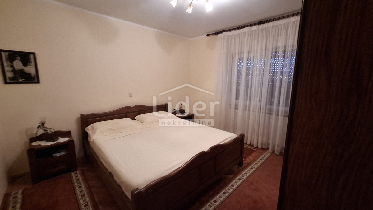 Hiša Rukavac, 300m2