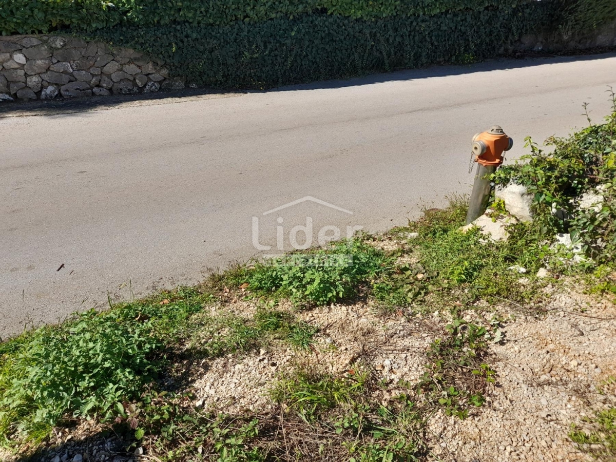 Zemljišče Milohnići, 753m2