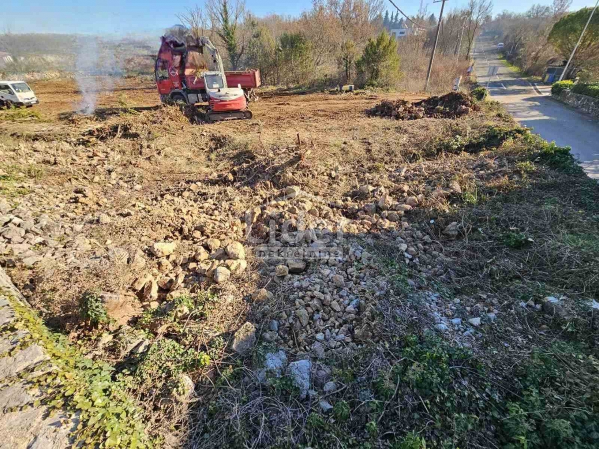 Zemljišče Milohnići, 753m2