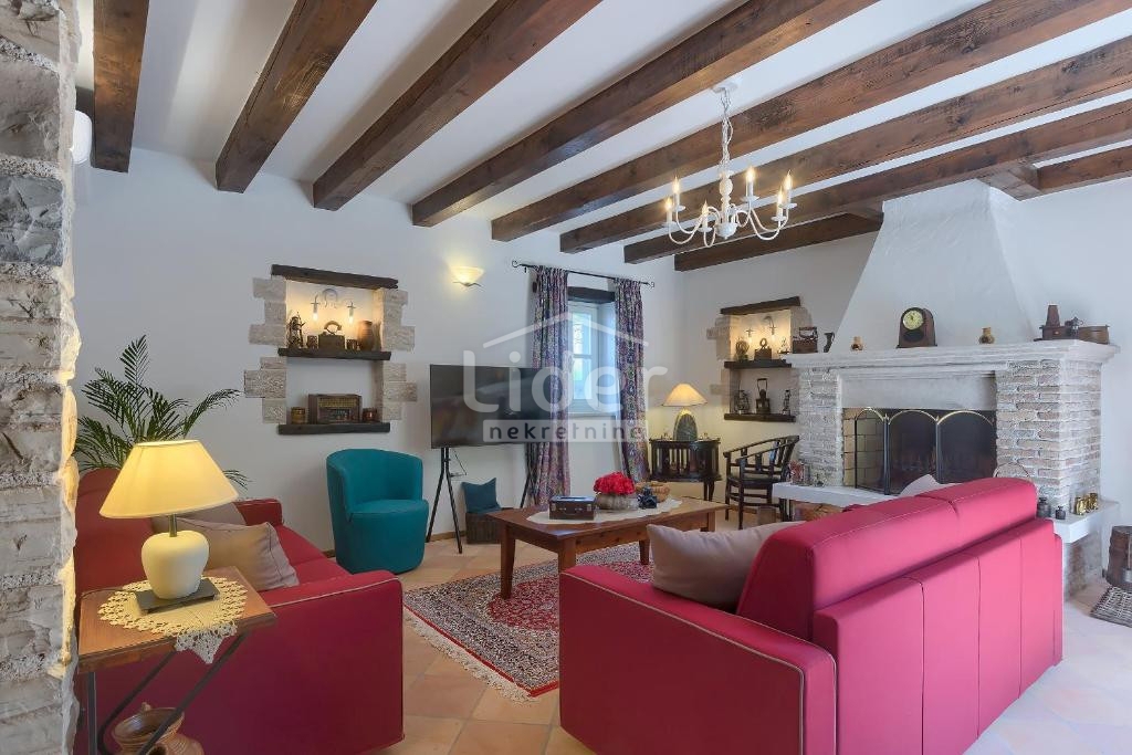 Hiša Muntrilj, 288m2