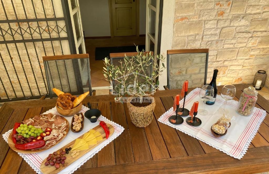 Hiša Muntrilj, 288m2