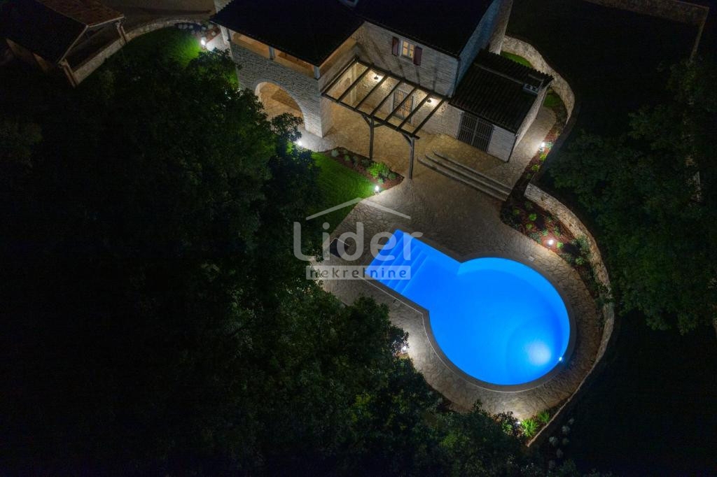 Hiša Muntrilj, 288m2