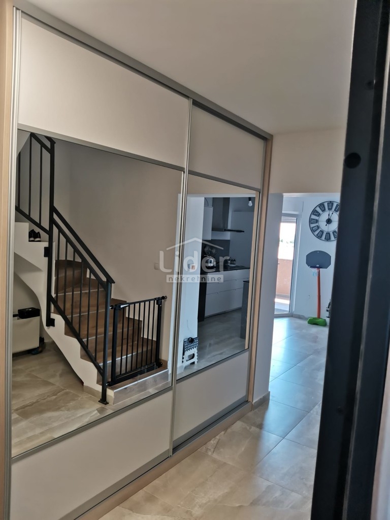 Stanovanje Marinići, 162m2