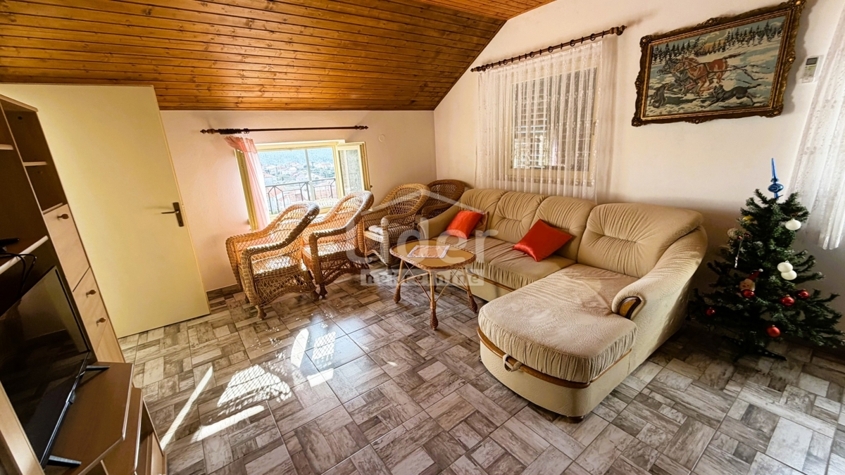 Hiša Gornji Karin, Obrovac, 200m2