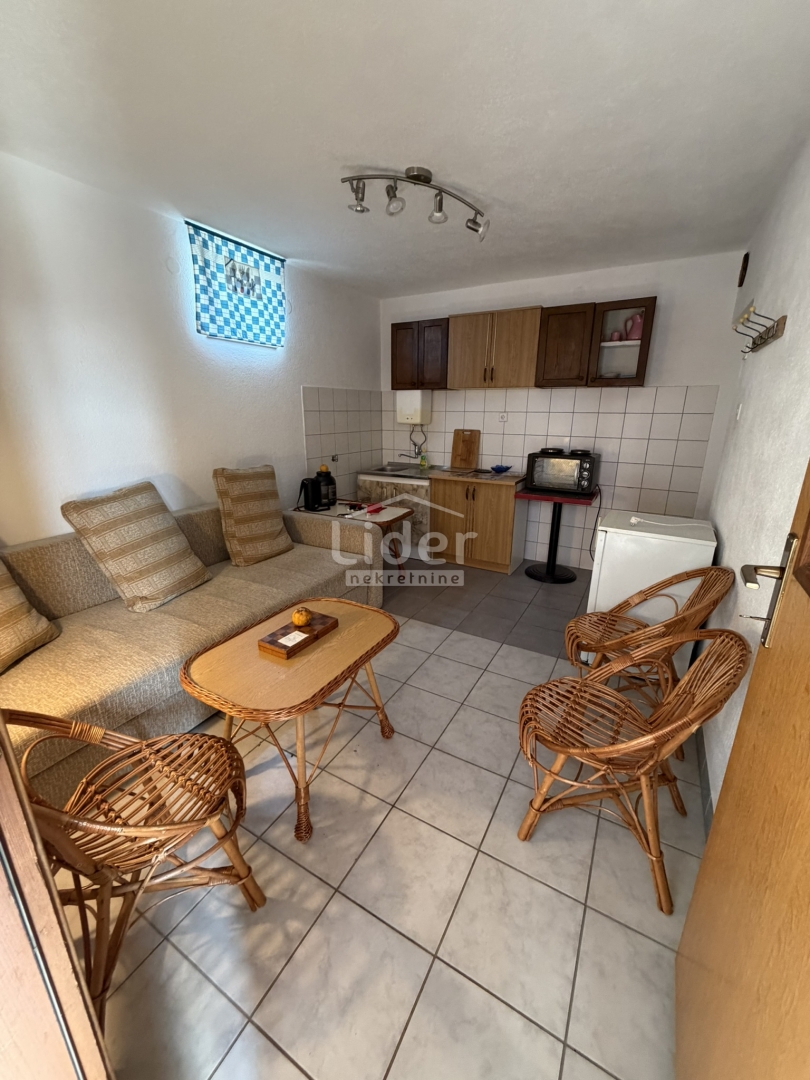 Hiša Gornji Karin, Obrovac, 200m2