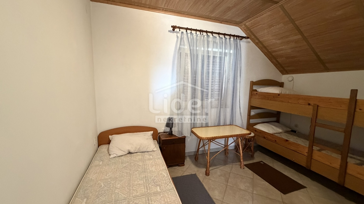 Hiša Gornji Karin, Obrovac, 200m2