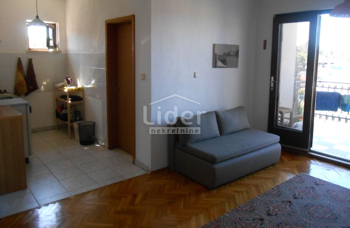 MALINSKA Apartment of 58 m2 with a loggia