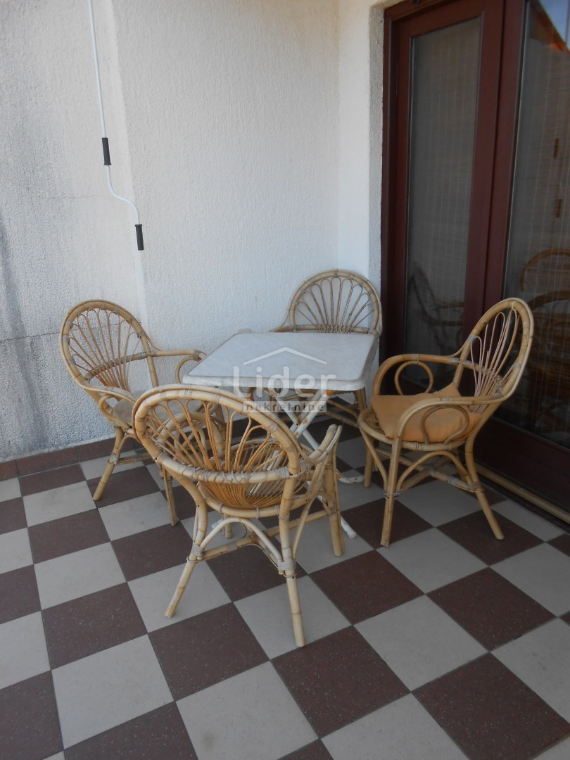 MALINSKA Apartment of 58 m2 with a loggia