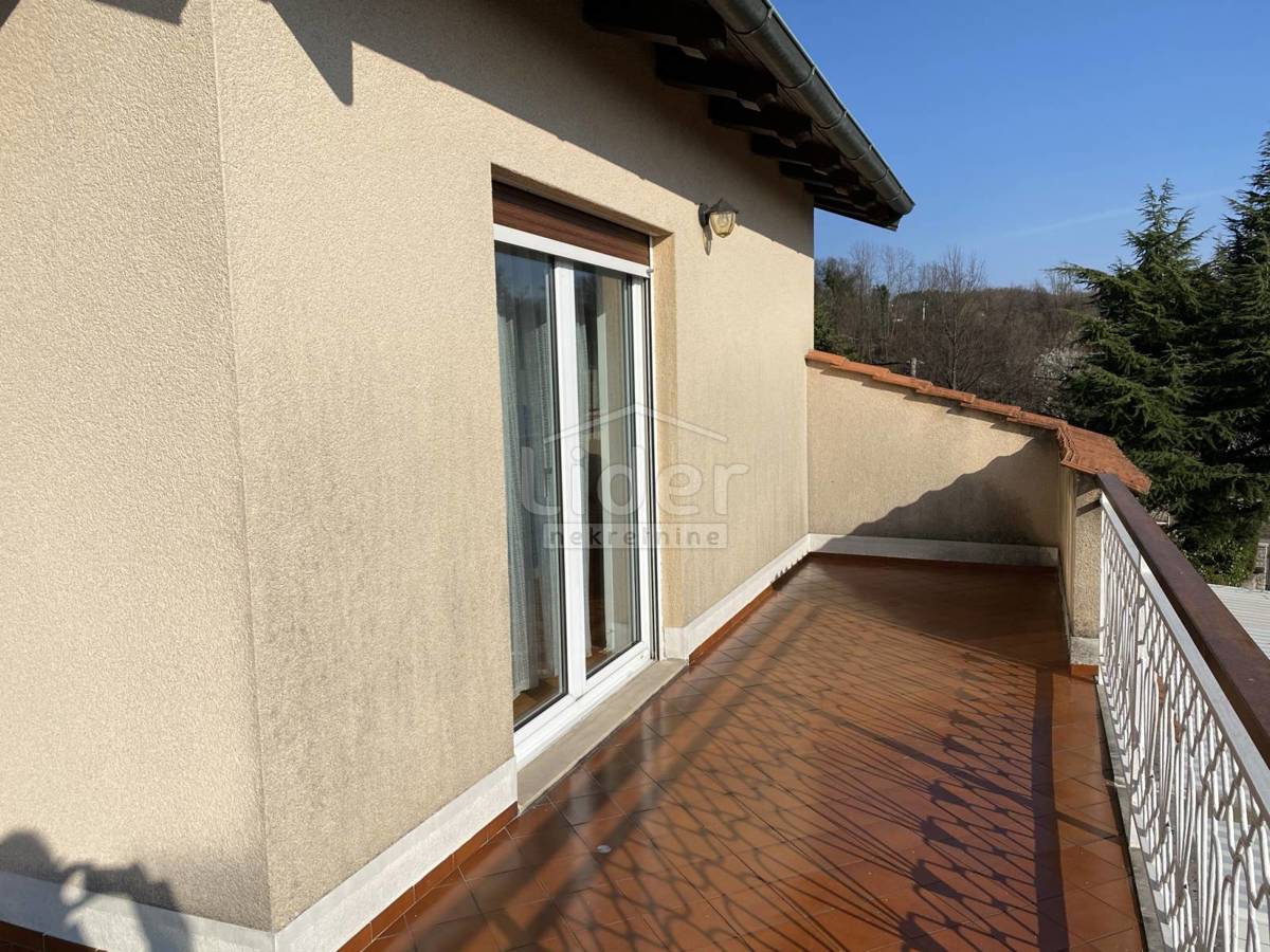 Hiša Saršoni, 850m2