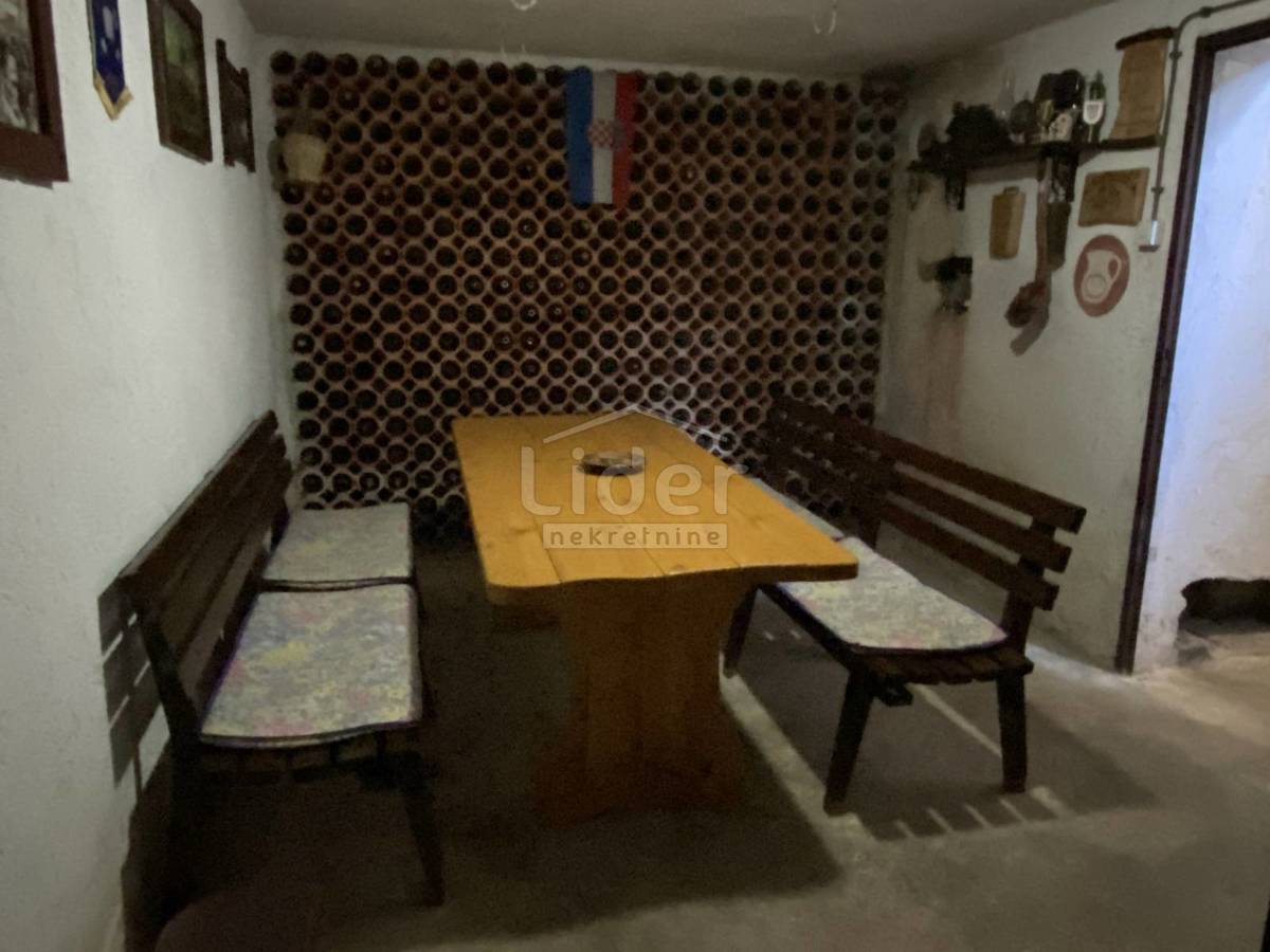 Hiša Saršoni, 850m2