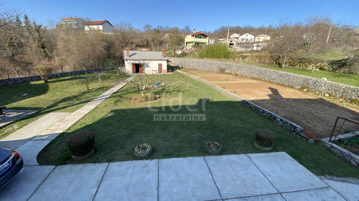 Hiša Saršoni, 850m2