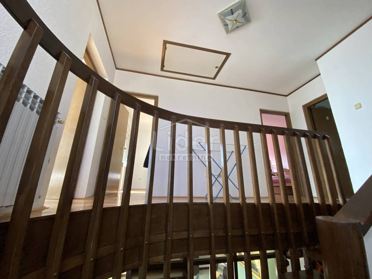 Hiša Saršoni, 850m2