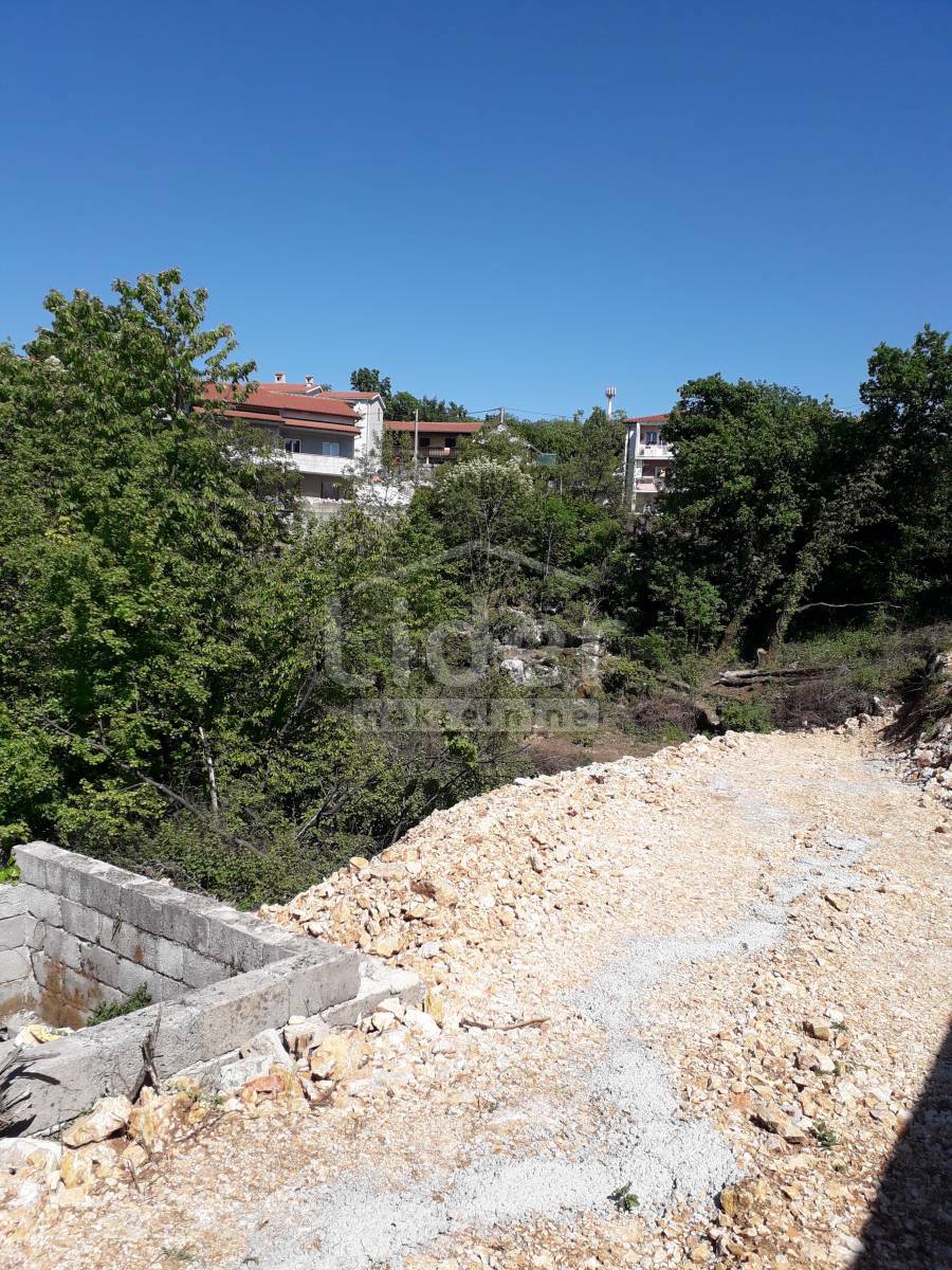 Zemljišče Viškovo, 2400m2