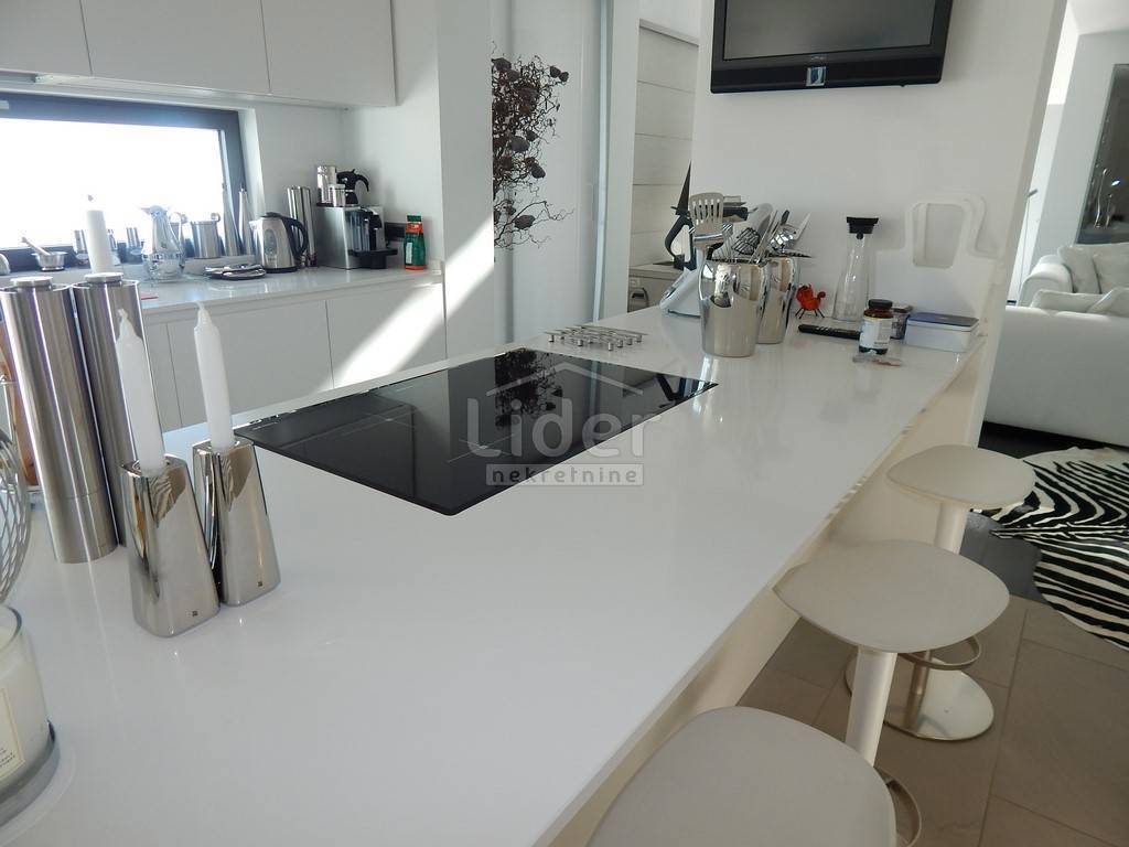 Hiša Opatija - Centar, 450m2