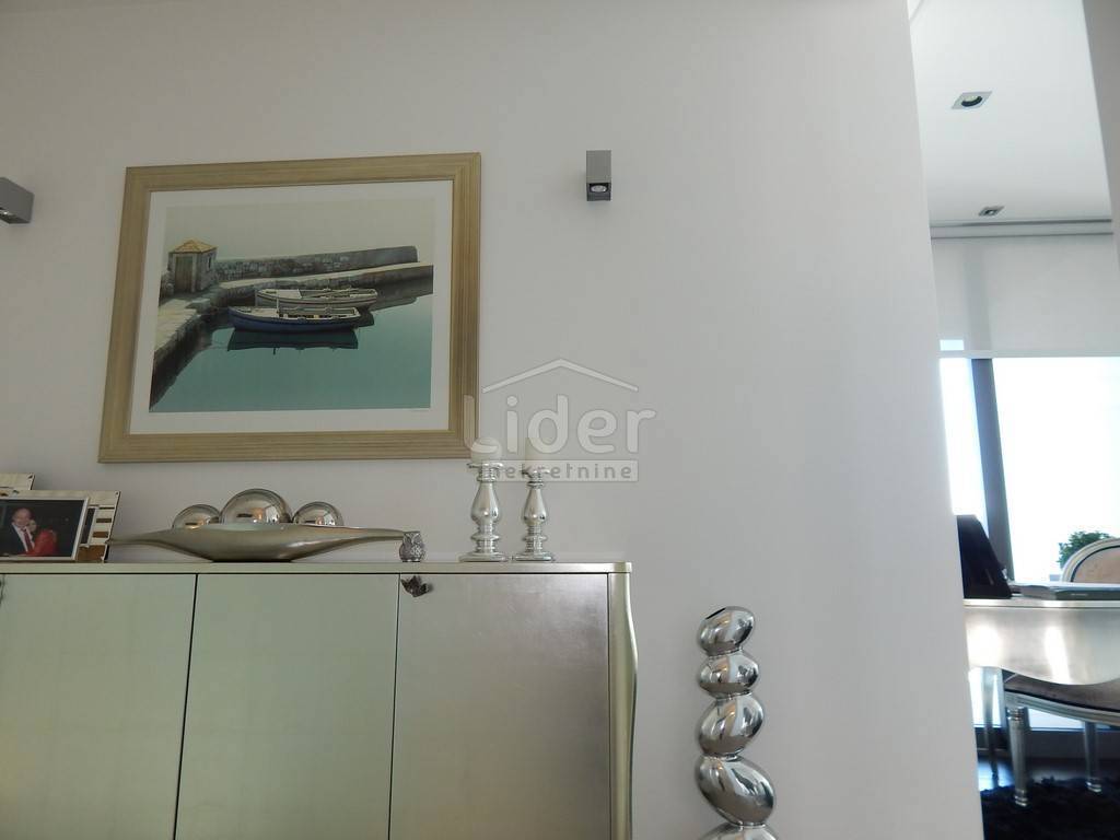 Hiša Opatija - Centar, 450m2