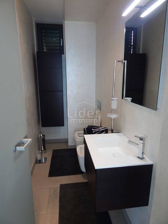 Hiša Opatija - Centar, 450m2