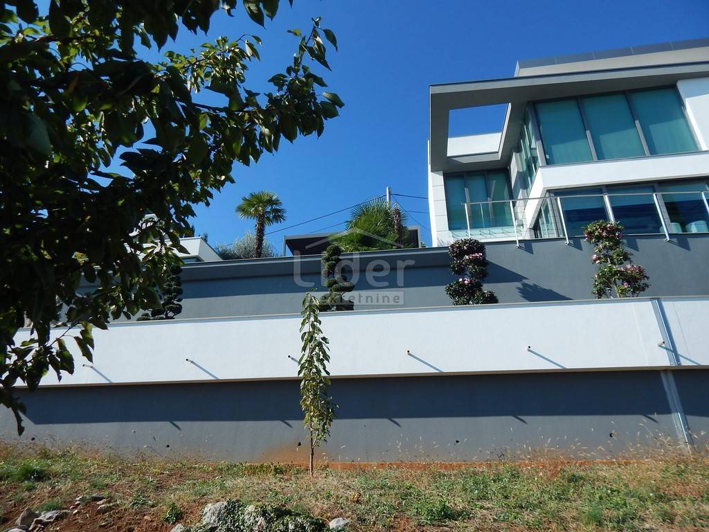 Hiša Opatija - Centar, 450m2