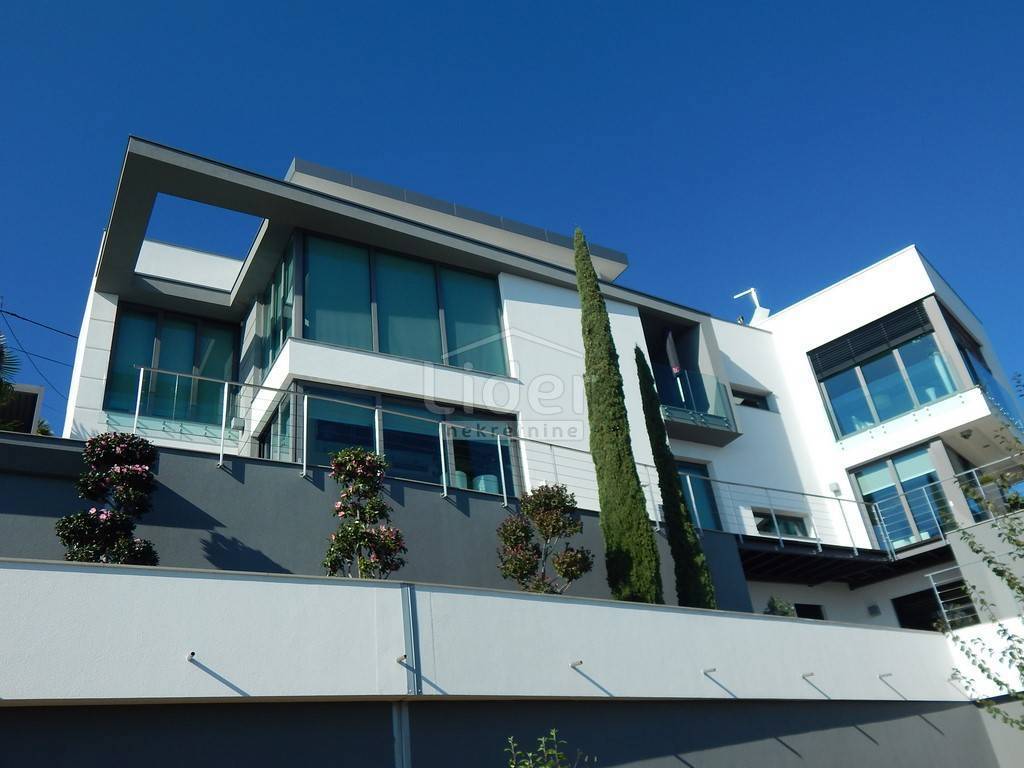 Hiša Opatija - Centar, 450m2