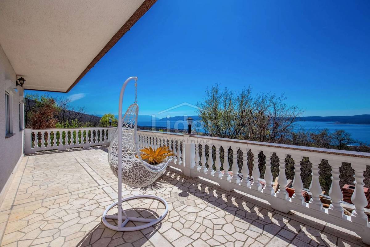 Hiša Crikvenica, 450m2